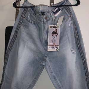 Mom High Rise Jeans  Size 15 Regular. In great condition NEVER BEEN WORN!